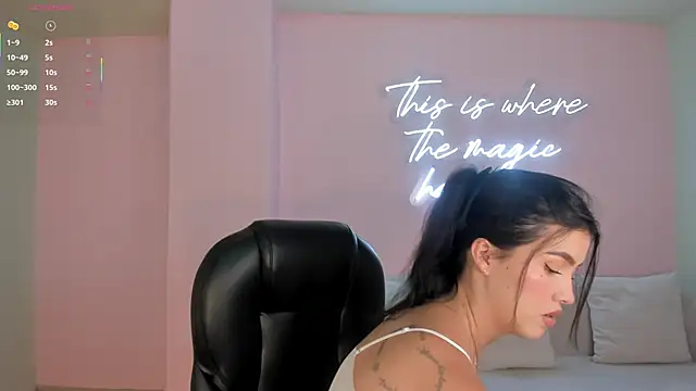 Snapshot of PaulinaSantos_ chatting on September 2025 07:30:02 PM PaulinaSantos online show from September 2025 07:30:02 PM