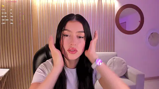 Snapshot of PaulinaSantos_ chatting on October 2025 06:18:01 PM PaulinaSantos online show from October 2025 06:18:01 PM