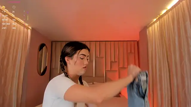 PaulinaSantos  online show from February 2026 07:48:01 PM