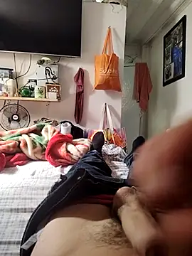 Snapshot of elflaco2714 chatting on February 2026 07:40:01 PM elflaco2714 online show from February 2026 07:40:01 PM