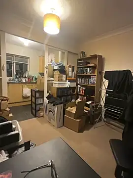 Snapshot of LondonTeffy chatting on November 2025 10:18:02 PM LondonTeffy online show from November 2025 10:18:02 PM