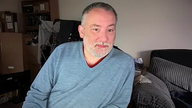 Snapshot of LondonTeffy chatting on December 2025 11:04:02 AM LondonTeffy online show from December 2025 11:04:02 AM