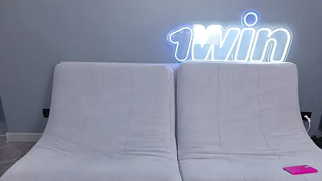 Ksenny online show from January 2025 10:54:01 AM