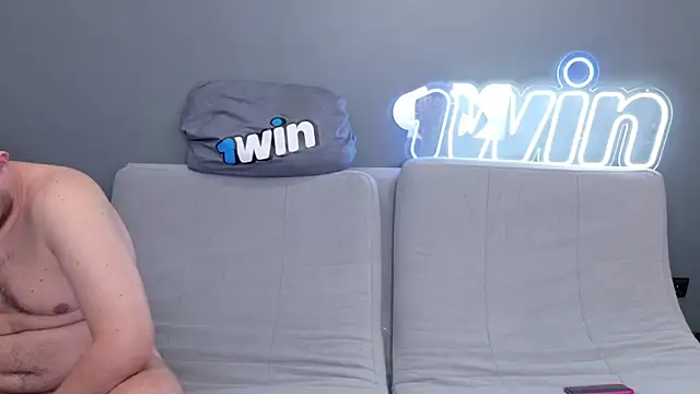 Ksenny online show from January 2025 05:26:01 PM