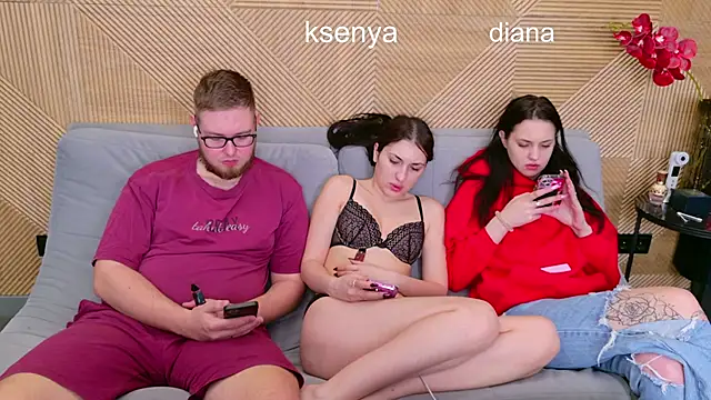 Ksenny online show from April 2026 05:52:01 AM