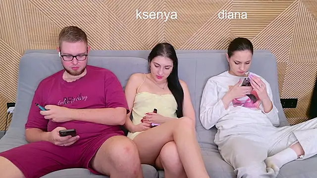 Snapshot of Ksenny chatting on May 2026 06:54:02 AM Ksenny online show from May 2026 06:54:02 AM
