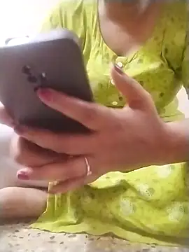 Tamilpriya46 online show from September 2025 05:02:01 PM