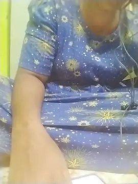 Tamilpriya46 online show from October 2025 04:59:02 PM