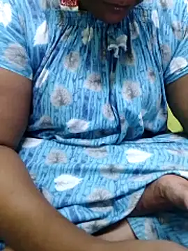 Tamilpriya46 online show from October 2025 06:19:02 PM