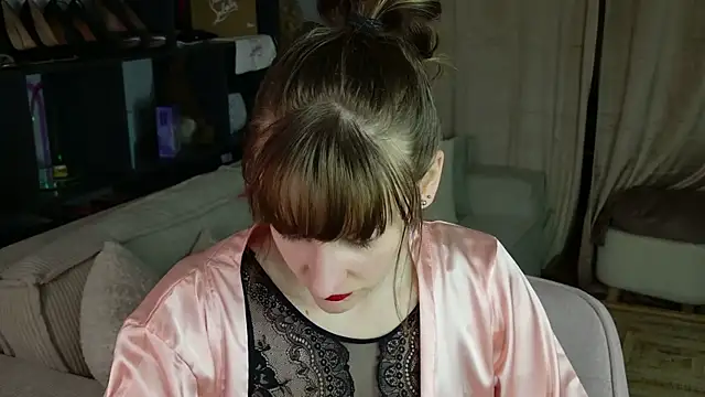 victoirenextdoor online show from March 2026 11:43:01 PM