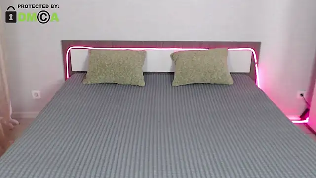 RonnieMilles online show from March 2025 10:50:01 AM