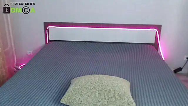 RonnieMilles online show from September 2025 07:27:01 PM