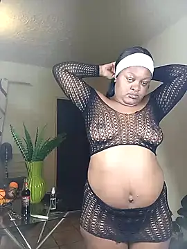 Snapshot of TheDoubleTrouble18xxx chatting on July 2026 10:40:02 PM TheDoubleTrouble18xxx online show from July 2026 10:40:02 PM