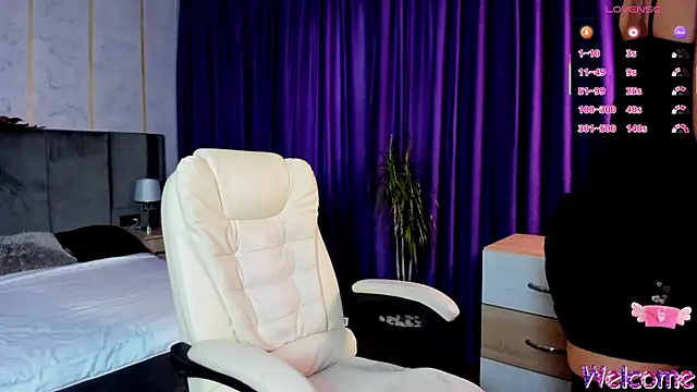 Snapshot of -KASANDRA- chatting on October 2025 02:03:02 PM -KASANDRA- online show from October 2025 02:03:02 PM