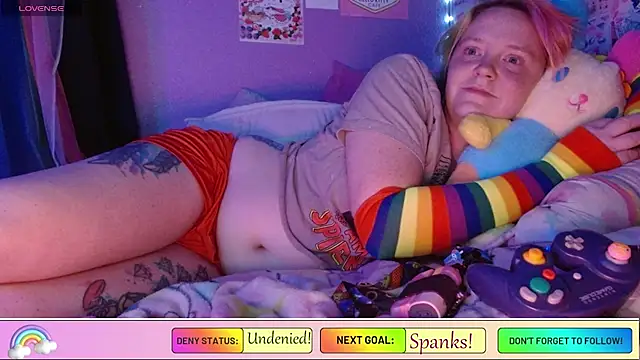 Snapshot of nerdgibbler chatting on July 2026 04:19:01 AM nerdgibbler online show from July 2026 04:19:01 AM