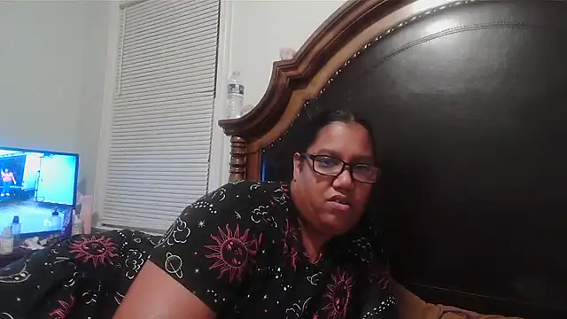 ebonyred online show from October 2025 12:41:02 AM