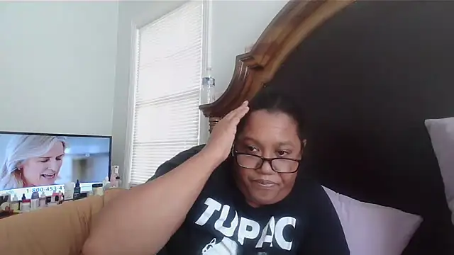 ebonyred online show from February 2026 07:54:02 PM