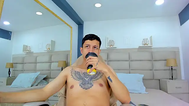 AgarEvans online show from December 2025 05:03:01 AM