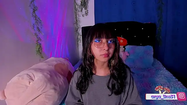 arysUwU online show from February 2025 01:54:01 AM