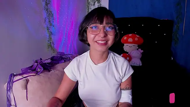 arysUwU online show from February 2025 08:11:02 AM