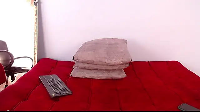 Tamararios online show from March 2025 10:10:02 PM