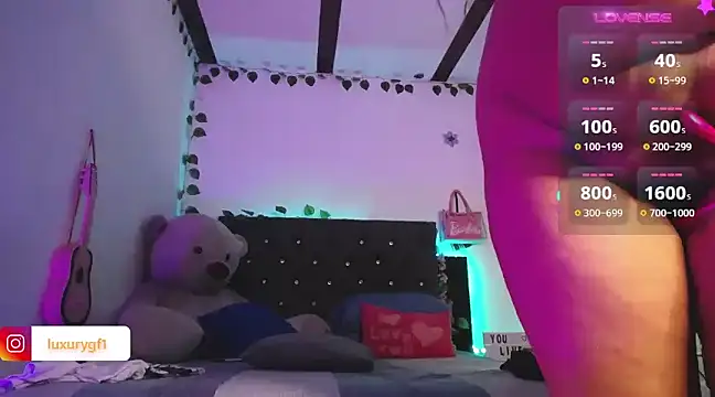 Pocahontaslovex online show from January 2025 01:16:02 PM