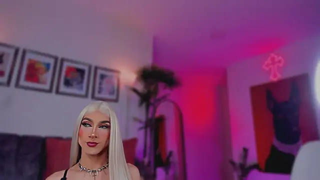 Taylor  foxxx online show from November 2025 05:18:01 AM