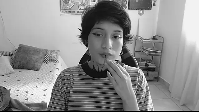  Apola 77 online show from February 2025 06:38:01 PM