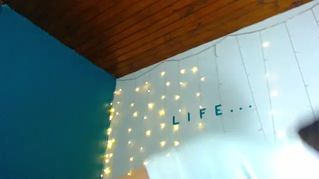 camila delarosa online show from December 2024 12:12:02 PM