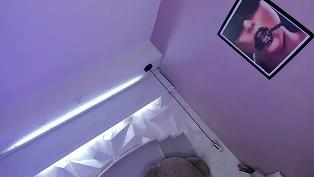 Dalila Thoms online show from January 2025 04:28:02 PM