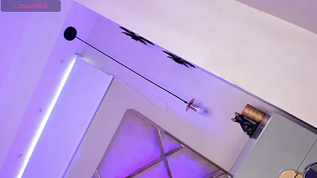 Dalila Thoms online show from February 2025 04:53:01 PM