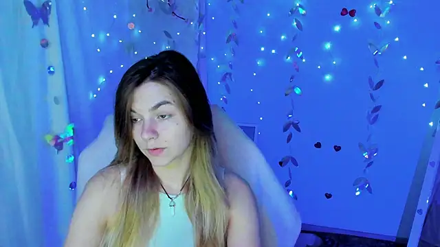 Snapshot of Sweet_me_ chatting on August 2026 06:04:02 AM Sweet me online show from August 2026 06:04:02 AM