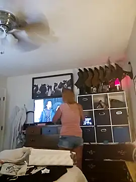 Snapshot of Dixiefaye_Pika chatting on March 2025 04:46:01 AM Dixiefaye Pika online show from March 2025 04:46:01 AM