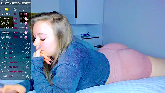 kitti kaattt online show from January 2025 04:11:02 AM