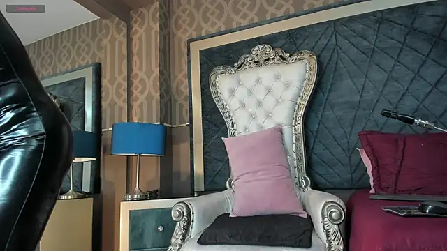 Janna Rousse  online show from September 2025 12:31:02 PM