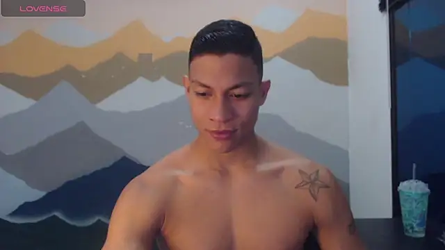 Snapshot of aalan_foxter chatting on February 2025 11:36:01 PM aalan foxter online show from February 2025 11:36:01 PM