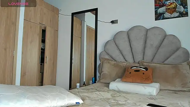 manucute 23  online show from February 2026 04:00:01 PM