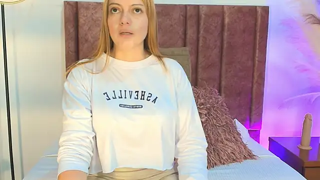 MirandaRoxx online show from September 2025 12:05:02 PM