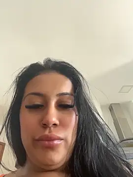 Miss Racheal BR online show from May 2026 12:33:02 PM