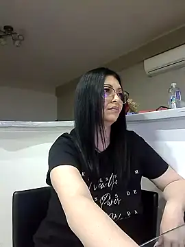 Milf Abigail online show from February 2025 02:53:02 AM