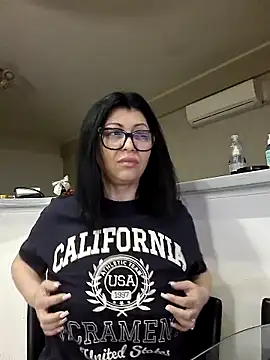 Milf Abigail online show from February 2026 02:52:02 AM