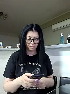 Milf Abigail online show from March 2026 02:39:02 AM