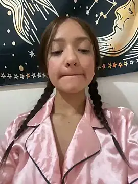 Snapshot of Alicia_ALICIA chatting on March 2025 12:48:01 AM Alicia ALICIA online show from March 2025 12:48:01 AM