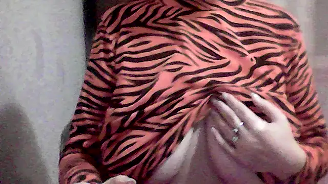 AnaXBerry online show from January 2026 06:02:02 PM