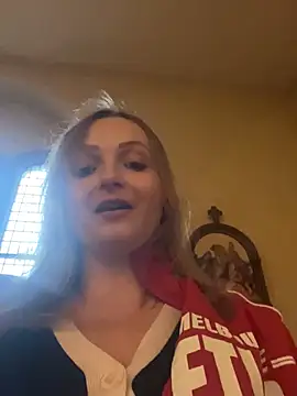 LadyTatiana Madam online show from December 2025 02:22:01 PM