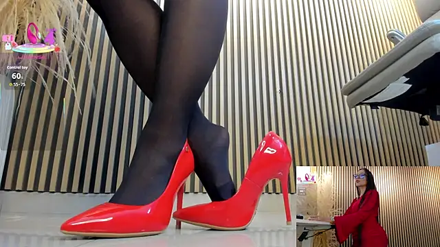 Snapshot of lulu_072 chatting on April 2026 02:51:02 AM lulu 072 online show from April 2026 02:51:02 AM