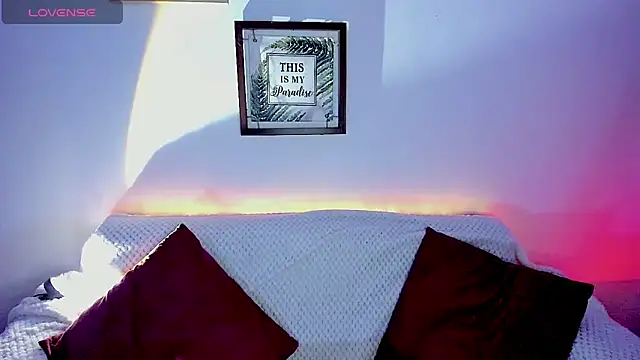 Buttyy Cherry online show from November 2025 03:51:01 PM