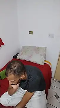 UncutToyBoy23cm online show from March 2025 07:06:01 PM