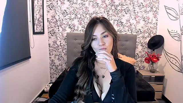 Snapshot of KataHot_ chatting on December 2024 01:56:01 AM KataHot online show from December 2024 01:56:01 AM