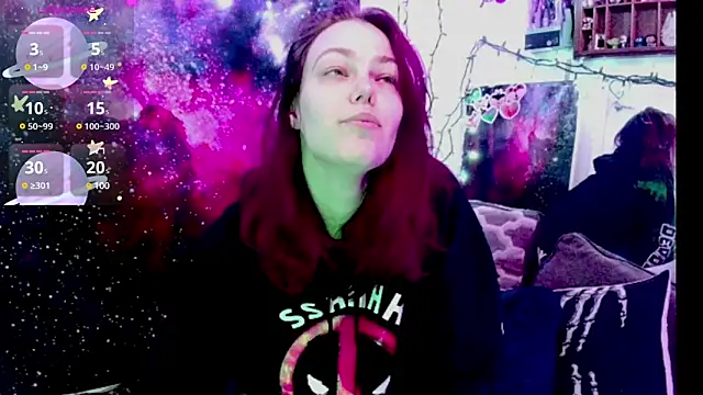 Snapshot of EverlyEster chatting on January 2025 10:19:01 PM EverlyEster online show from January 2025 10:19:01 PM